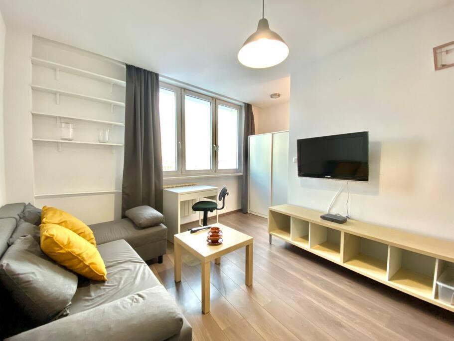 Studio Muranow By Esteum Host Lejlighed Warszawa Eksteriør billede